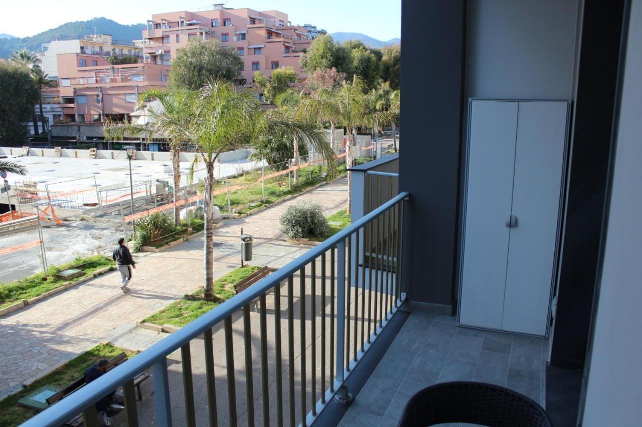 Persea Mare Appartamenti Arma di Taggia Exteriör bild
