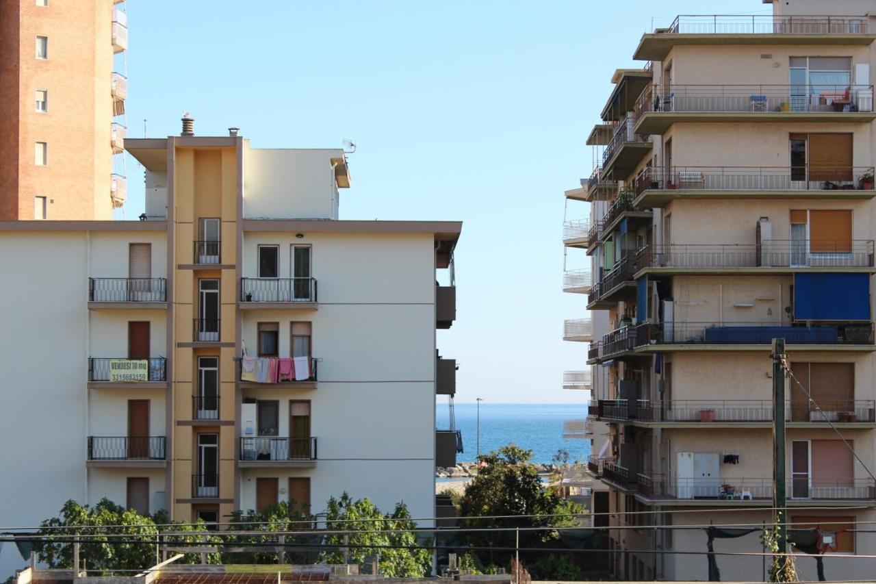 Persea Mare Appartamenti Arma di Taggia Exteriör bild